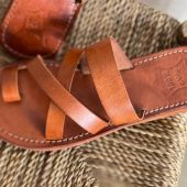 Handmade Moroccan Brown Leather Sandals – Toe Loop Cross Strap Slides Women